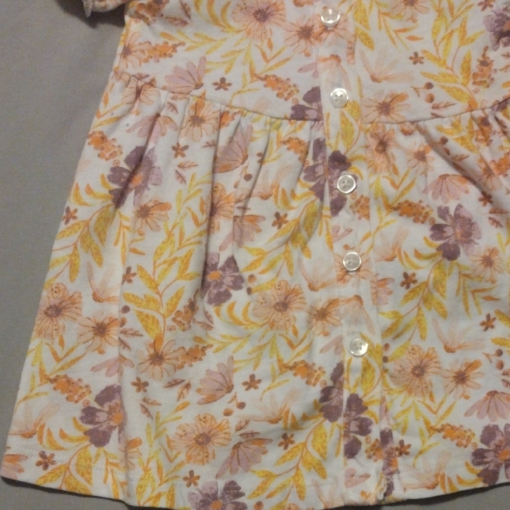 Charming Floral Baby Dress with Buttons - Picture 5 of 7